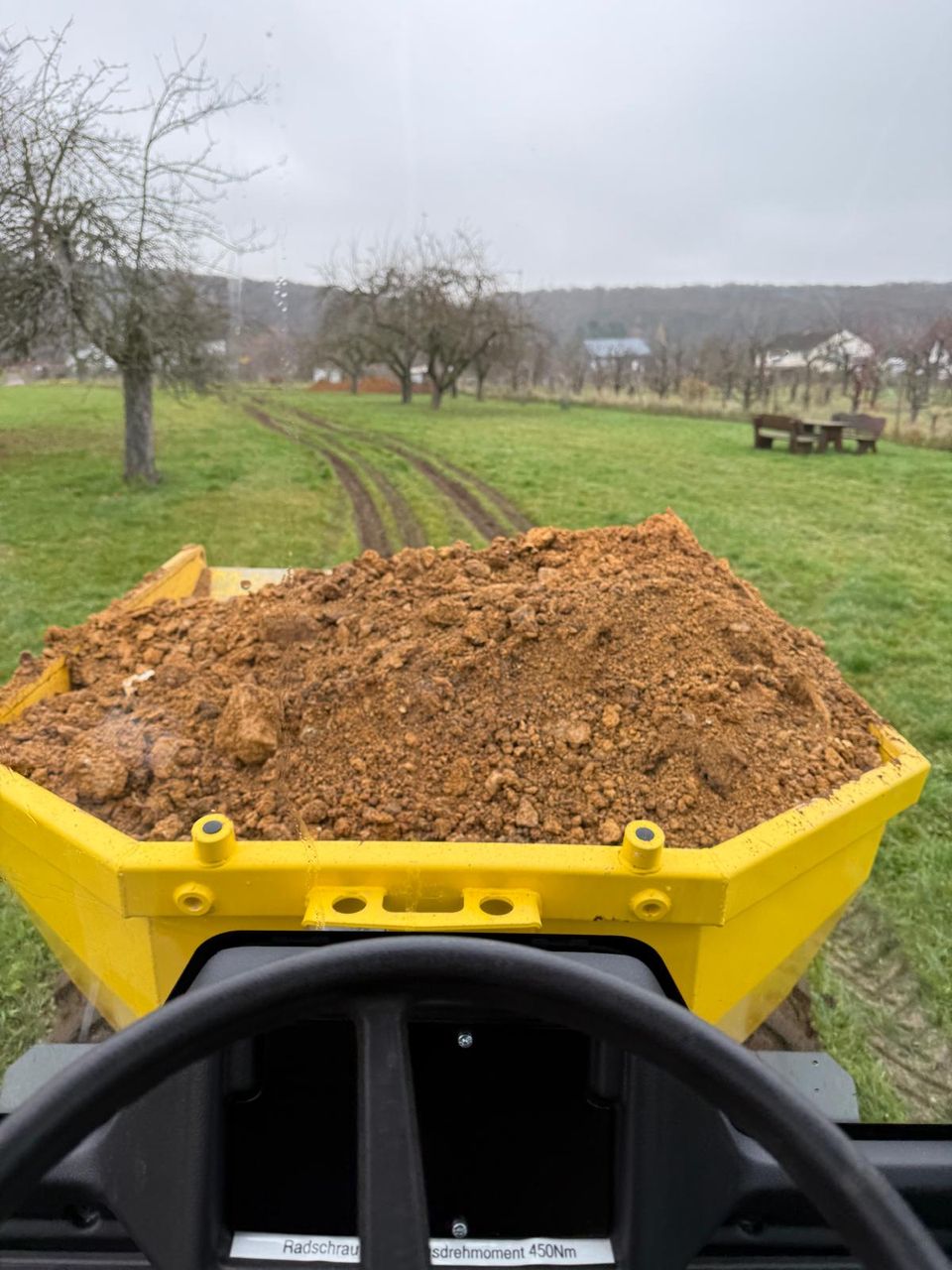Erdtransport mit dem Raddumper